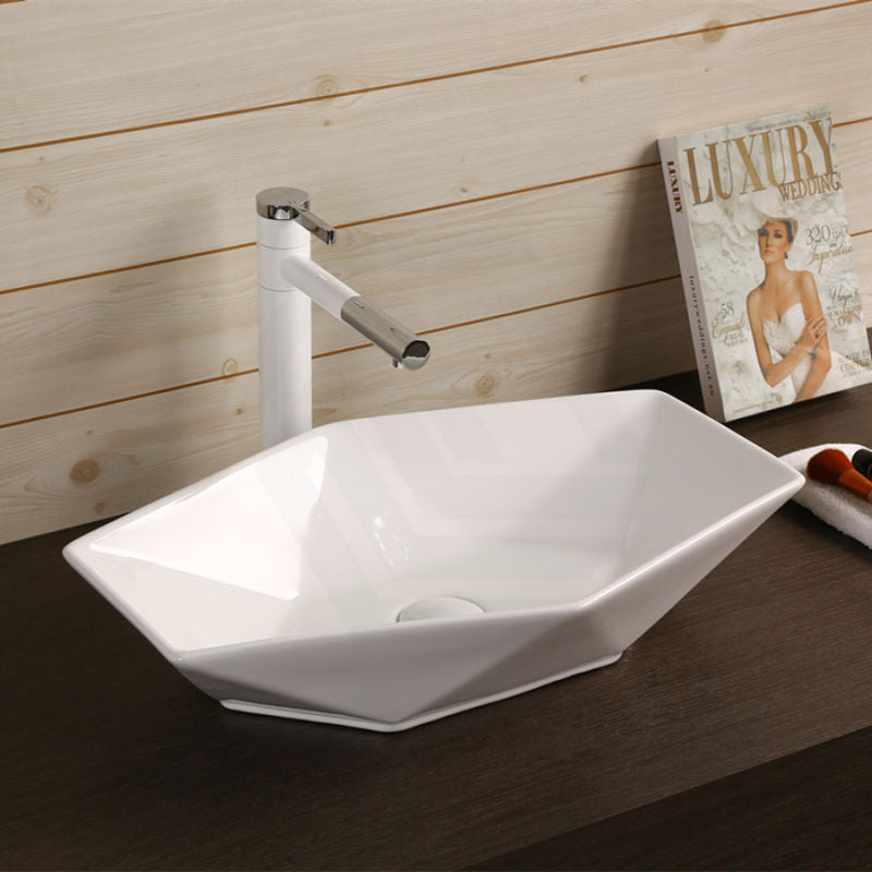 565X365X125Mm Above Counter Ceramic Basin Gloss White Special Shape For Bathroom