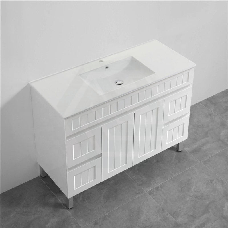 600/750/900/1200/1500Mm Hampton Freestanding With Legs Vanity Pvc Board Matt White Linear Surface