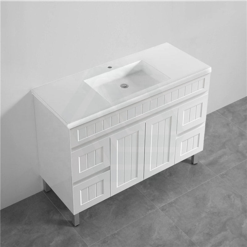 600/750/900/1200/1500Mm Hampton Freestanding With Legs Vanity Pvc Board Matt White Linear Surface