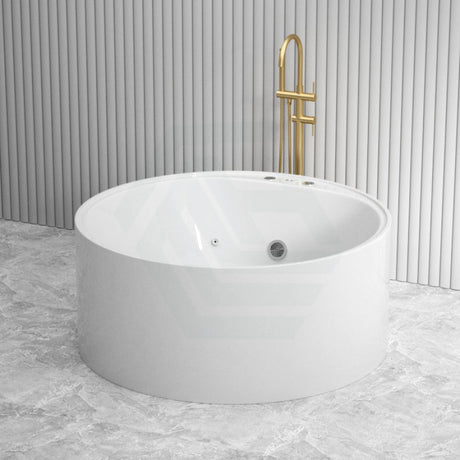 Broadway Fs19 1350/1400X580Mm Round Acrylic Freestanding Spa Bathtub 1350Mm / Chrome Baths